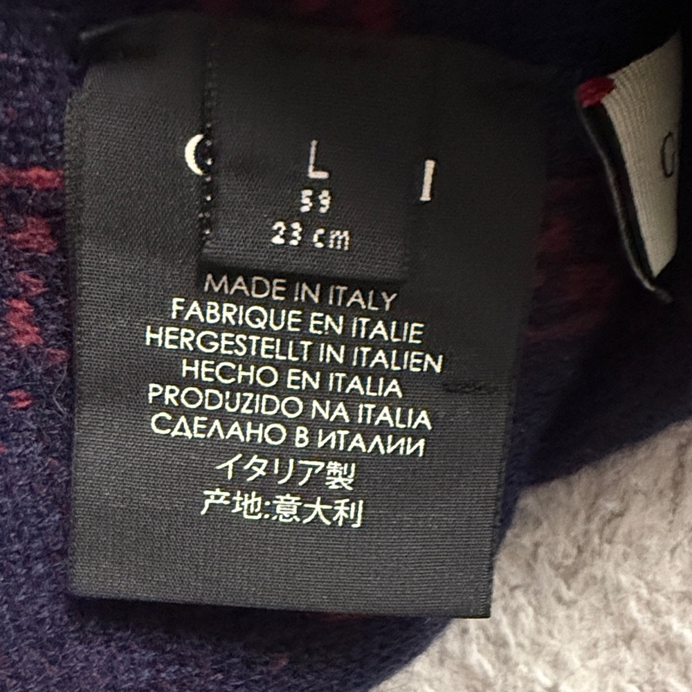 Gucci Dark Blue & Burgundy GG Knit Beanie - Picture 4 of 6